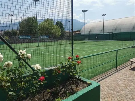 Tennis Club